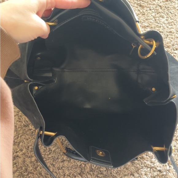 House of Harlow 1960 Black Leather Purse with Gold Zipper - Picture 3 of 5